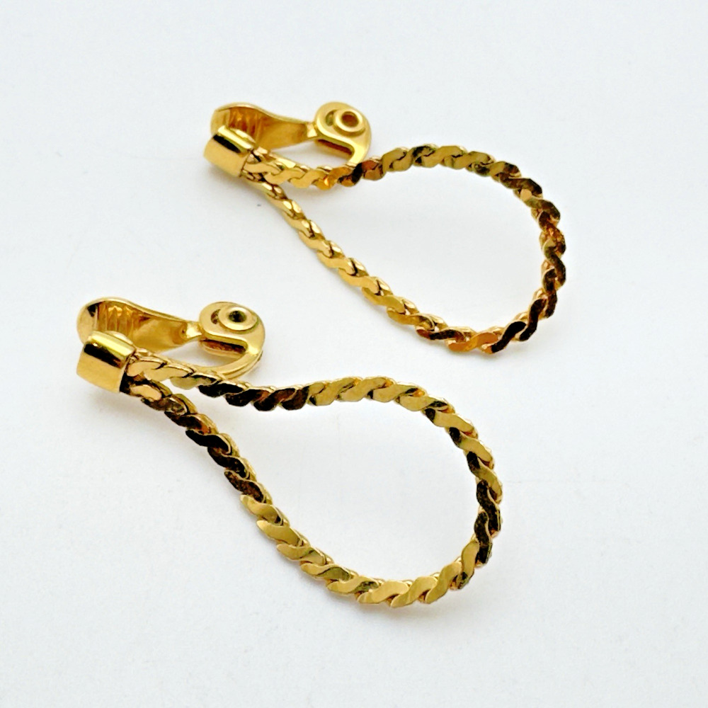 Vintage Monet Serpentine Chain Earrings Dangle Clip On 1.5" - Picture 3 of 6